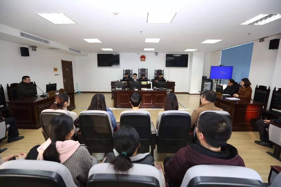 电梯劝烟猝死案判劝烟者无责 15000元不用陪