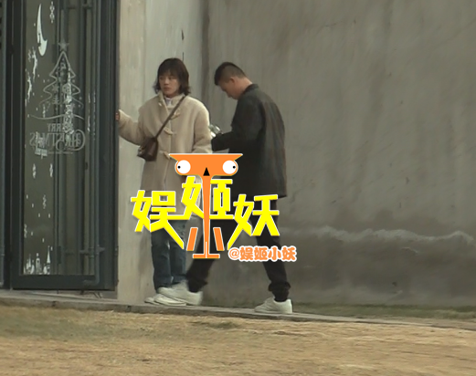 马思纯欧豪街头热吻 欧豪换豪车撩妹技能爆棚