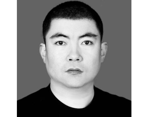 38岁急诊医生接诊猝死 因交班等工作未能按时下班妻子为同行