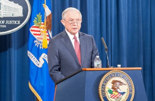 美司法部长被约谈涉及“通俄门” 特朗普:我一点也不担心