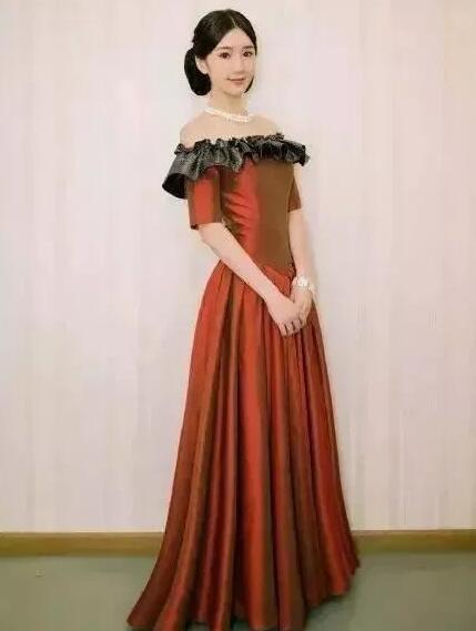 毛晓彤首度谈分手:与陈翔四年情断诋毁谩骂骚扰到家人一度不能工作