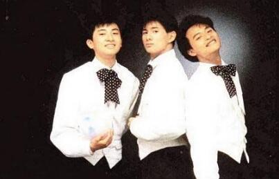 回忆杀~陈志朋调侃苏有朋 小虎队三成员亲密互动回忆辉煌时代