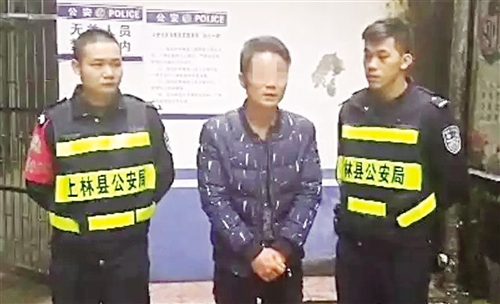 遭人肉!男子当街掌掴老人掀飞头盔 只因