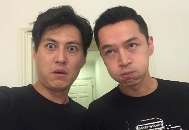 1月26日，有网友晒出了胡歌现身某公司年会的照片。