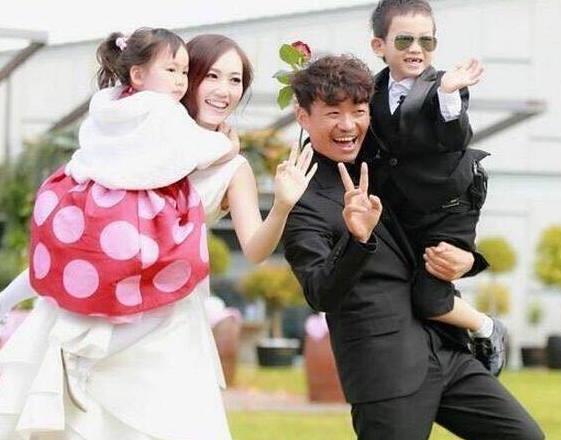 真戏精!马蓉心疼孩子病倒 宝强的两个孩子成为她”洗白“的利器