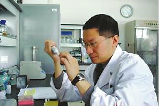 “长江学者”陈哲宇终审贪污罪成立 因自首情节改判两年半