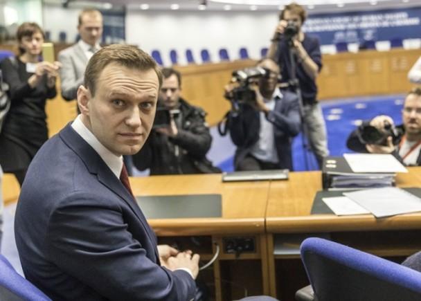 俄反对派领袖获释 纳瓦尼扬言“一定会战胜普京，在选举中胜出”