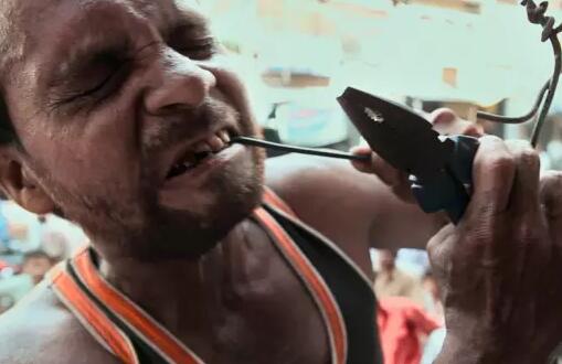 印度电工绝对是世界上实战力最强的,我头一次见这么多密密麻麻的线