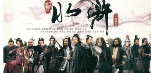 水浒传里大刀关胜竟是关羽的后代,稳居五虎的第一位,一把青龙偃月刀称霸江湖