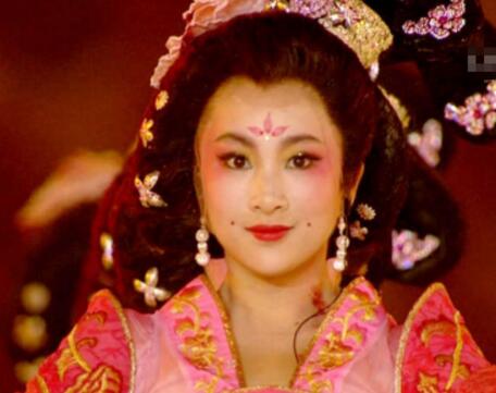 唐代妇女化妆术堪称整容，七个步骤细致入微，恐怕现在的美妆达人也自愧不如