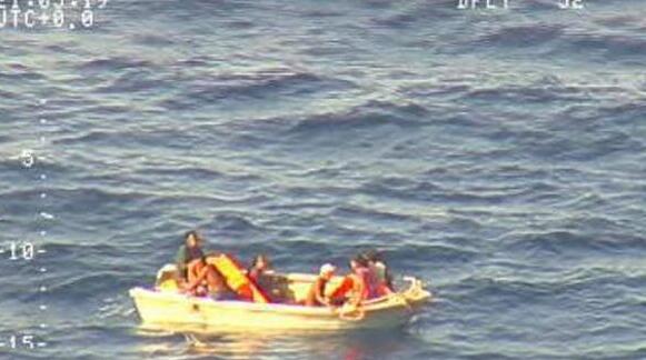 一艘渡轮在太平洋失联 船上载有逾80名乘客