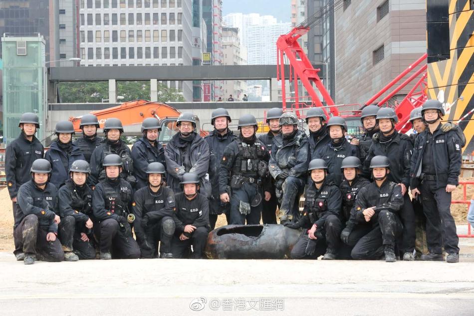 惊心动魄！香港警方闹市拆弹 重达450公斤的炸弹整整拆了24小时