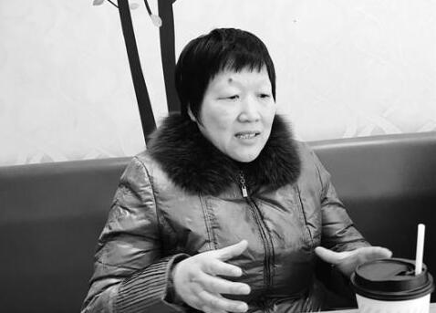 月嫂打工13年攒够百万 实现小目标要培养儿女成材