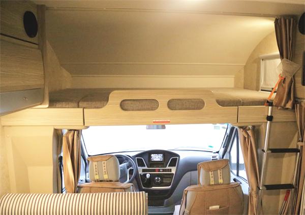 带着“房子”去过年 房车旅游在济南日渐走俏 