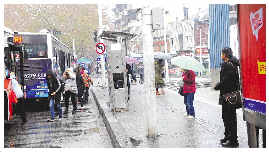 对话反扒民警:屡建奇功 几天没抓贼手心发痒