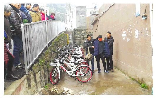 对话反扒民警:屡建奇功 几天没抓贼手心发痒