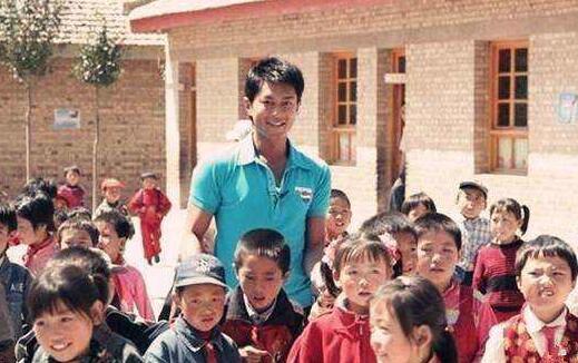 ������ʧ��ˤ�����ֳ�һ���������� ���Ӧ�䣺��ֻ����ˤ����ǿ