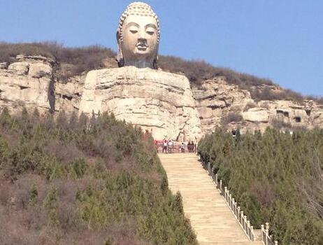 它是世界上最早的大型石刻佛像，却在人们眼前神秘消失了600年