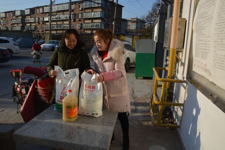温暖过大年：宝华街街道开展春节前走访活动