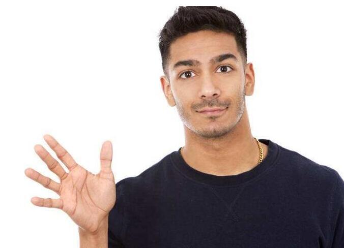 支付宝五福到手势照片 2018春节AR扫福7亿红包在路上