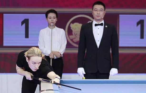 天后共演!潘晓婷金佳映夺冠与金佳映默契十足 神秘人物上台颁奖 