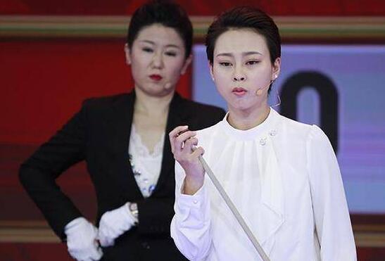 天后共演!潘晓婷金佳映夺冠与金佳映默契十足 神秘人物上台颁奖 