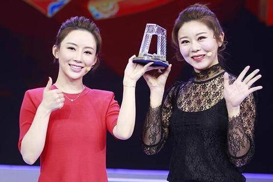 天后共演!潘晓婷金佳映夺冠与金佳映默契十足 神秘人物上台颁奖 