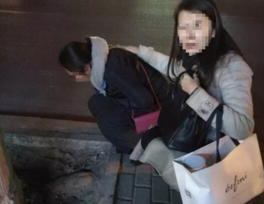 火锅店顾客中毒 48小时14人中招店家坚称走法律程序不承担医疗费