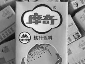 怀旧饮料热销引黄牛高价倒卖：69元一箱的桃汁被炒到150元