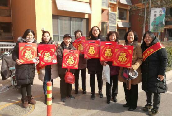 “七彩乐居-回家看看” 奥体西社区志愿者倡议新春爱行动