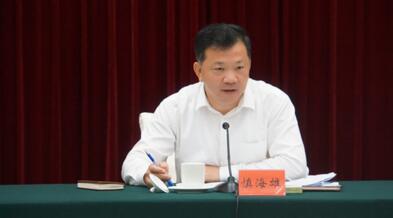 央视新台长亮相 一别三年的“舌尖3”将于大年初四回归