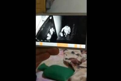 午夜凶铃!女孩垃圾放邻居门 整栋楼的住户都被