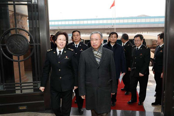 刘家义到中央驻鲁单位走访