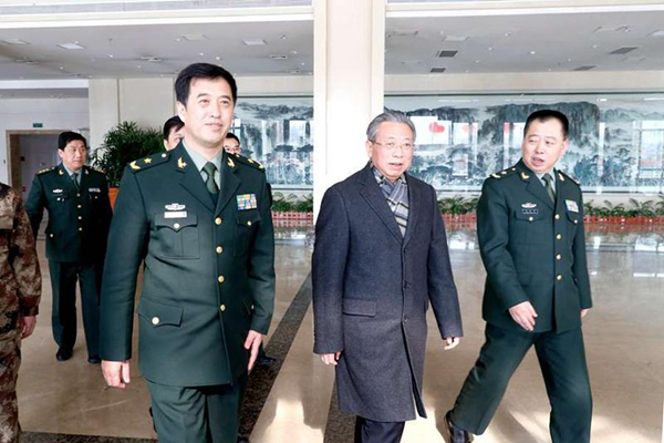 刘家义到中央驻鲁单位走访