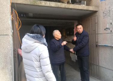 天桥区残联到天桥东街街道走访慰问困难残疾人