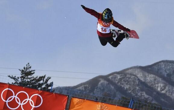 破零!中国首枚奖牌诞生 平昌冬奥会单板女子滑雪U型池刘佳宇摘银