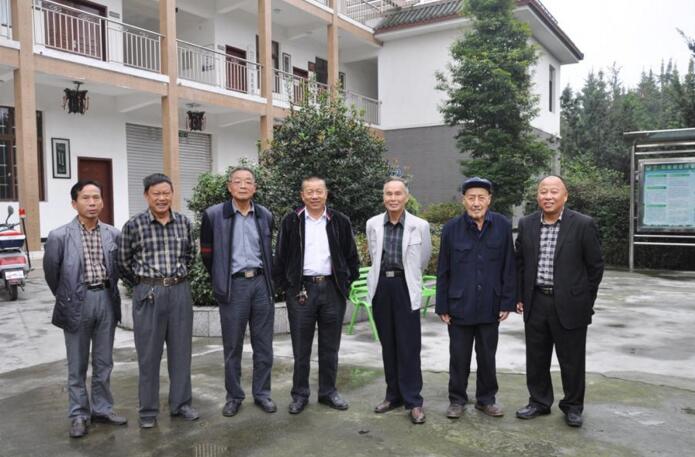 特稿丨变迁，在温暖的目光里发生