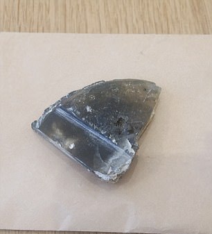 60年前飞碟碎片重现英国 俄第一颗“铜底飞碟”印有象形文字