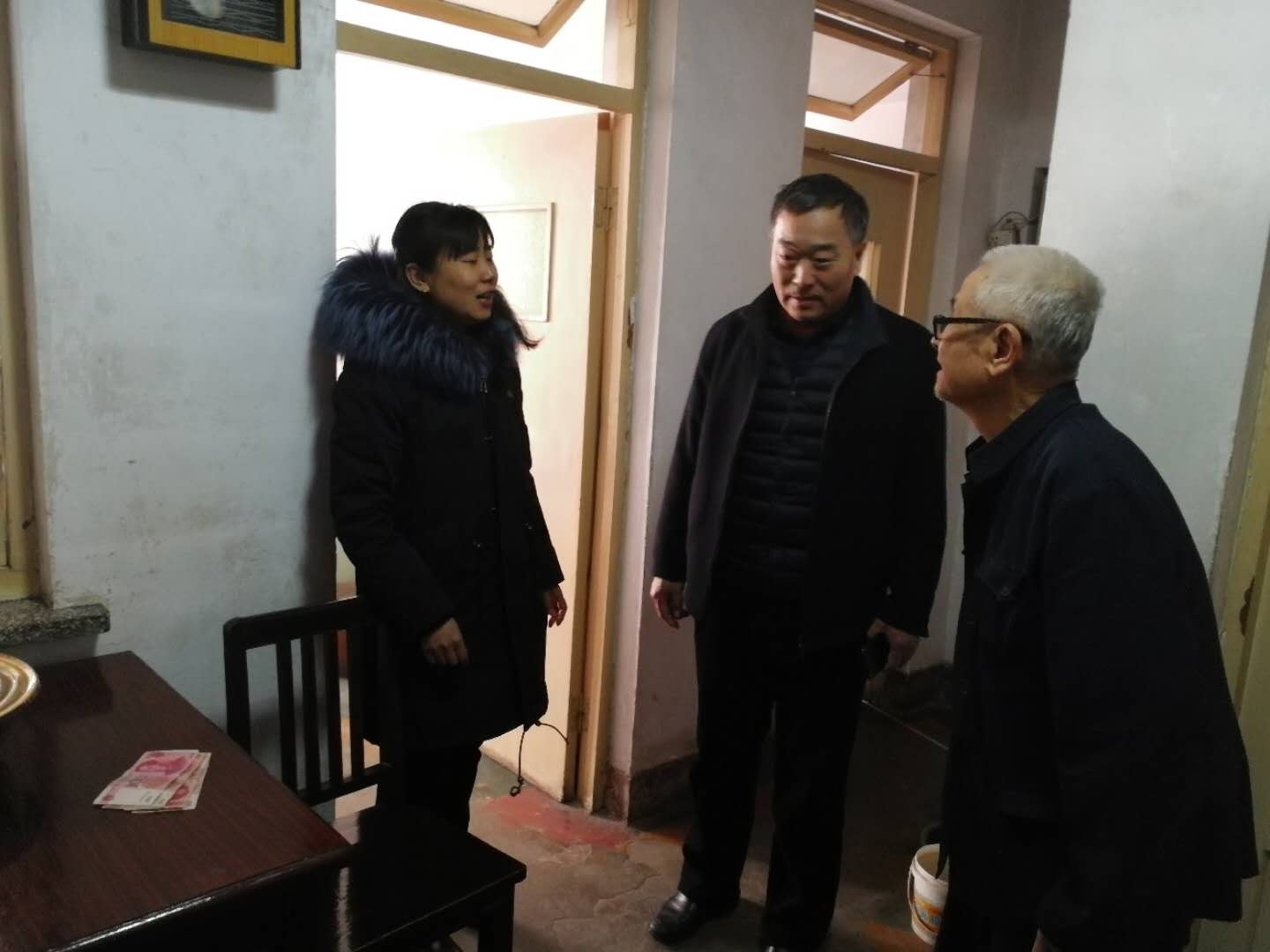 天桥区住房保障和房产管理局天桥北管理所慰问大病困难职工