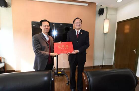 市中区委书记宋永祥、区长韩永军等领导同志到区人民检察院走访慰问