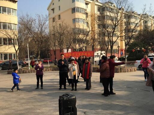 银座花园社区邻里大拜年 趣味互动增进邻里往来