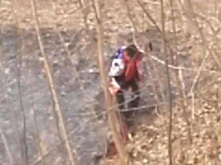 为他的勇敢点赞!男孩只身扑灭山火 11岁救火“小英雄”右手烧伤