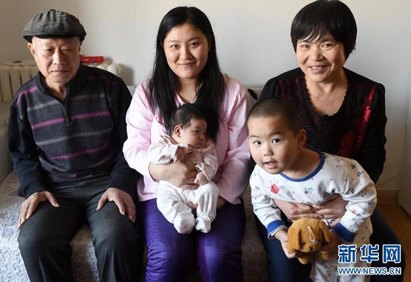 ��д��ʱ���ĸ���ƪ�¡�����ϰ��ƽͬ־Ϊ���ĵĵ�����ȫ����ĸ���ʾ¼