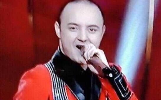 童星阿尔法回应“秃”然长大，主持人尼格买提为其加油