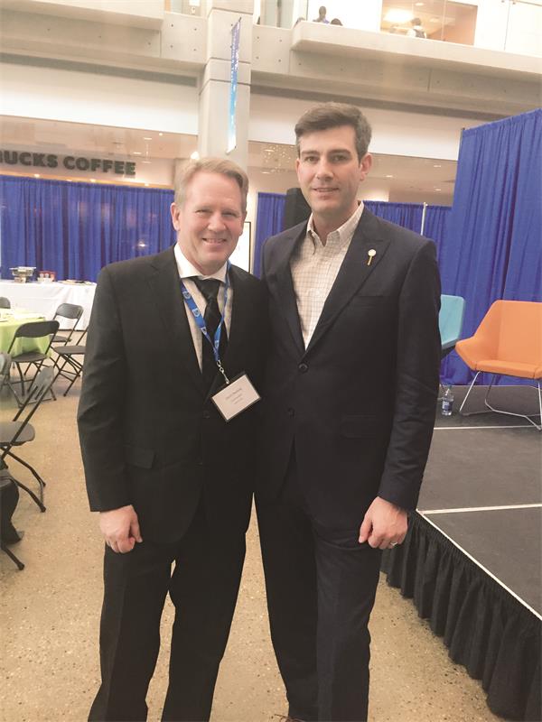 ϲ�����Ÿ��ܲ�Gord DeJongӦ����ϯ���ô󰣳Ǿ������ֻ�