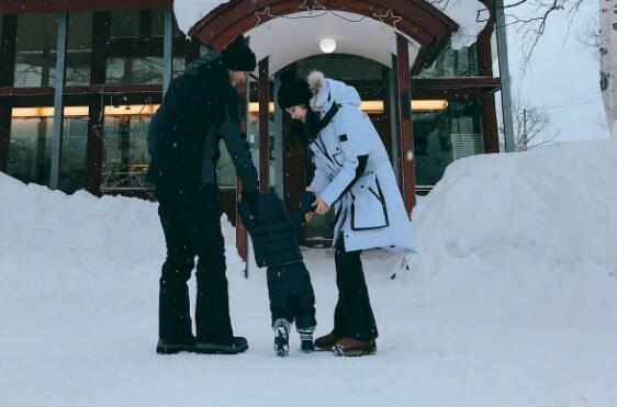 ������babyǣ�ֶ���С���� ����ͬ����ѩ����������