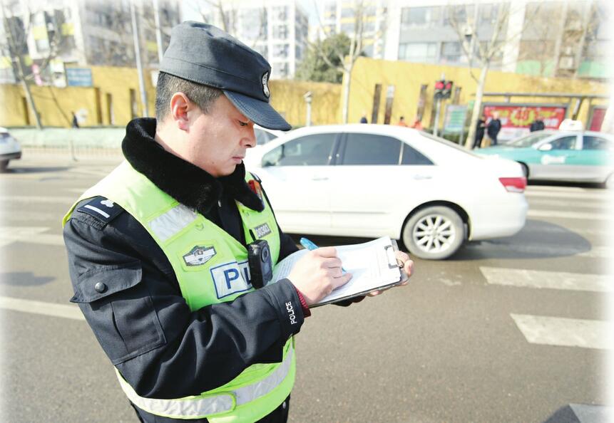 节后上班首日 各部门和企事业单位迅速进入工作状态