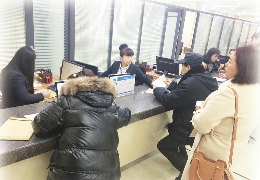 节后上班首日 各部门和企事业单位迅速进入工作状态