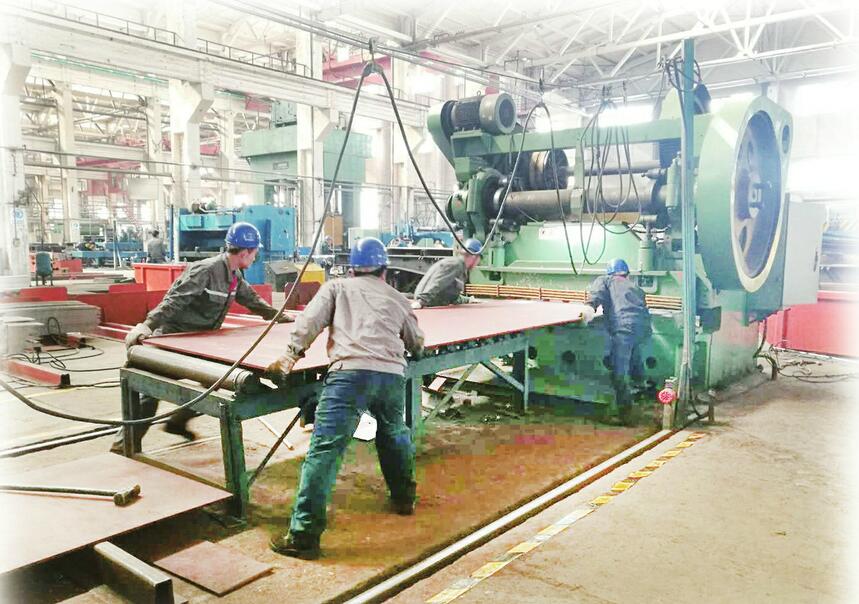 节后上班首日 各部门和企事业单位迅速进入工作状态