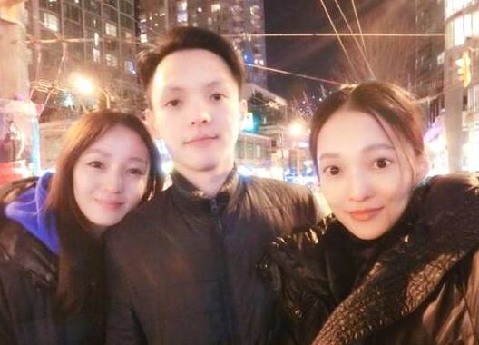 张韶涵晒与妹妹弟弟的合影 三人神相似令网友